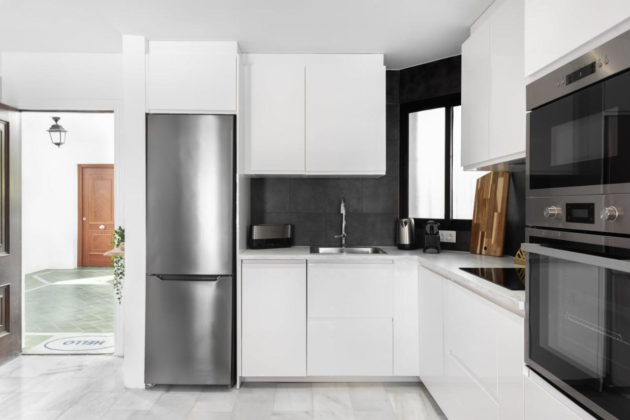 Two Bedroom Apartment In Puerto Banus With Terrace 马尔韦利亚 外观 照片